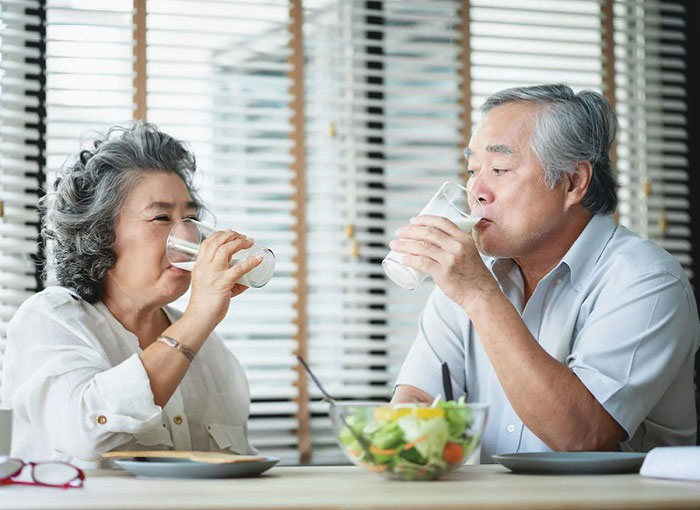 Sữa bột XO Care lon 800g Hàn Quốc cho người lớn